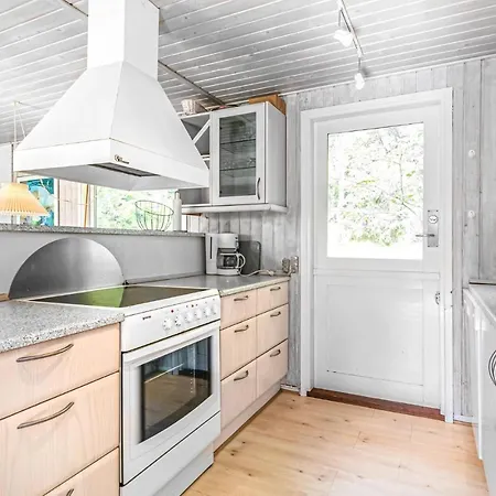 Sluseparken Aakirkeby Iii Vester Somarken